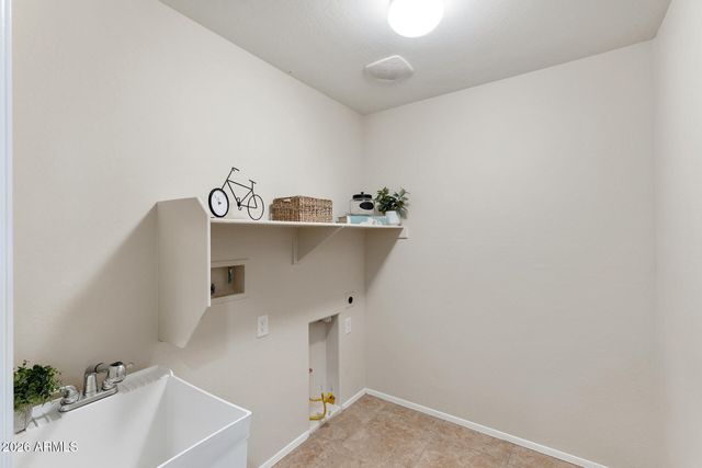 5440 W HOBBY HORSE Drive, Phoenix, AZ 85083