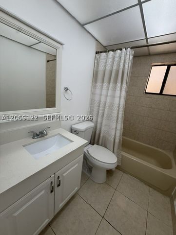 8420 SW 133rd Ave Rd 201, Miami, FL 33183