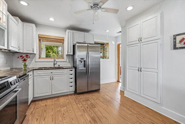 24 Tryon Farm Lane, Michigan City, IN 46360