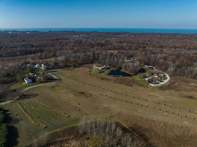 24 Tryon Farm Lane, Michigan City, IN 46360