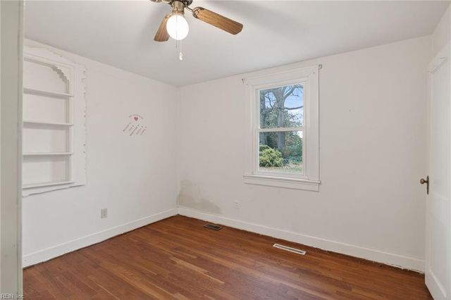 475 Fox Hill RD, Hampton, VA 23664