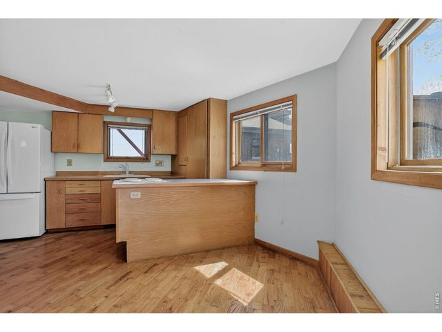 215 Ewald Ave, Lyons, CO 80540