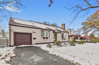 686 2nd Street, Crete, IL 60417