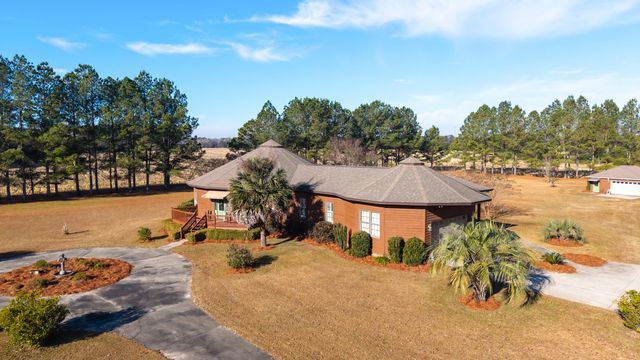 1415 Bell Road, Mayesville, SC 29104