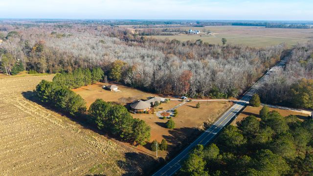 1415 Bell Road, Mayesville, SC 29104