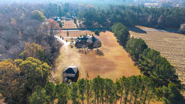 1415 Bell Road, Mayesville, SC 29104