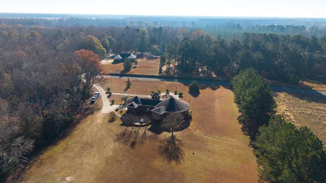 1415 Bell Road, Mayesville, SC 29104