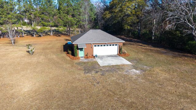 1415 Bell Road, Mayesville, SC 29104