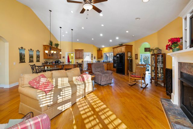 1415 Bell Road, Mayesville, SC 29104