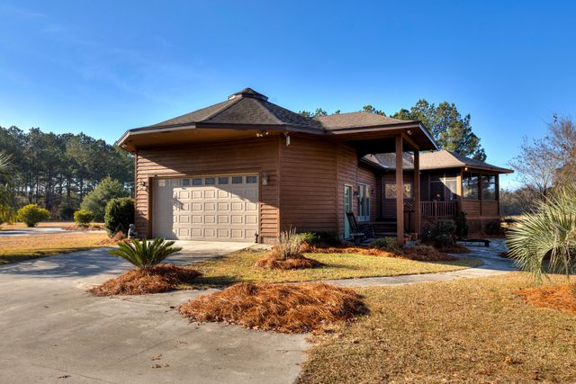 1415 Bell Road, Mayesville, SC 29104