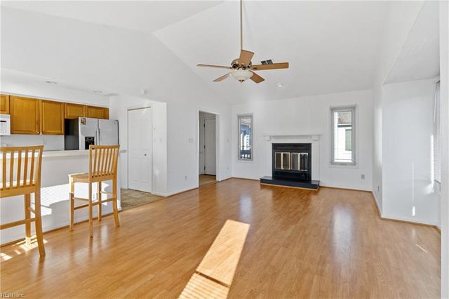 622 Pinewood DR, Virginia Beach, VA 23451
