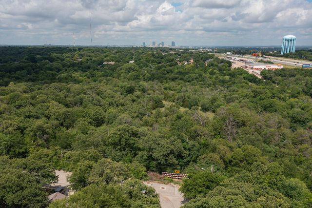 1524 Tierney Road, Fort Worth, TX 76112