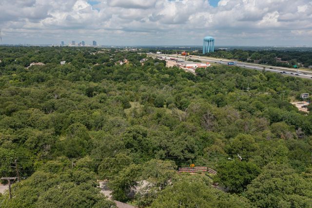 1524 Tierney Road, Fort Worth, TX 76112