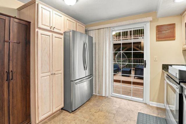 11 Jonathan Circle, Worcester, MA 01604