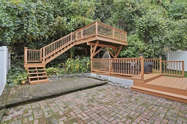 11 Jonathan Circle, Worcester, MA 01604