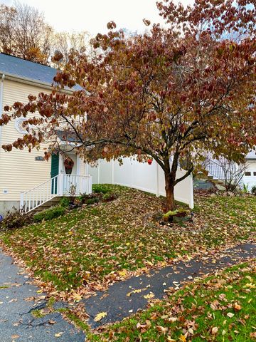11 Jonathan Circle, Worcester, MA 01604