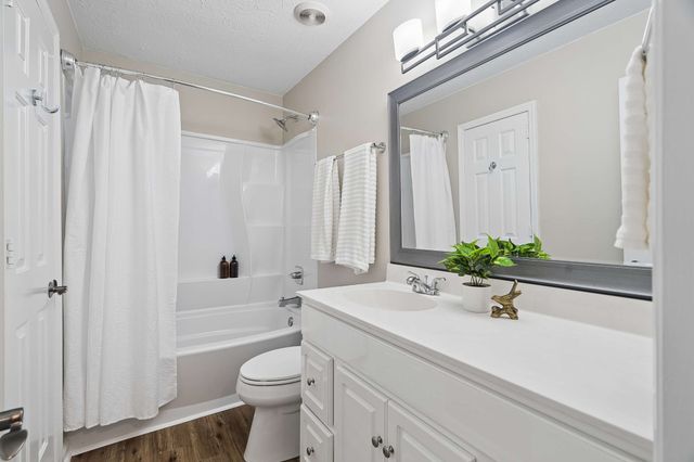 161 Thistle Ln, Hermitage, TN 37076