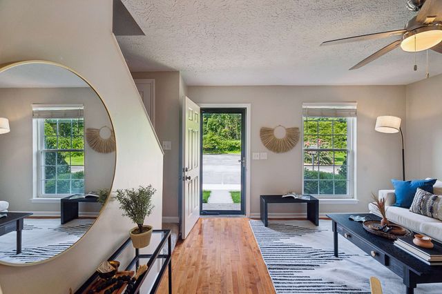 161 Thistle Ln, Hermitage, TN 37076