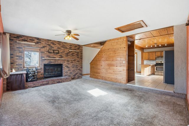 2137 Vine Street, Davenport, IA 52804