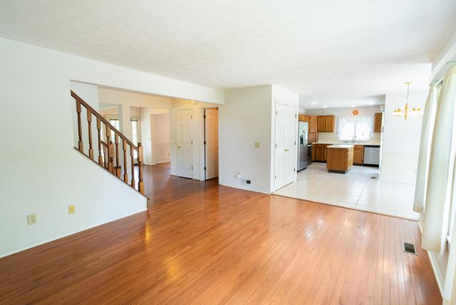 4819 Dartmouth Drive, Burlington, KY 41005