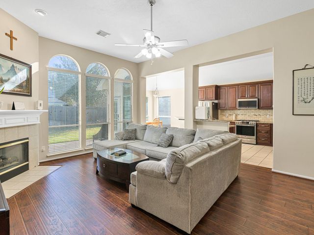 3319 Shadowbark Drive, Houston, TX 77082