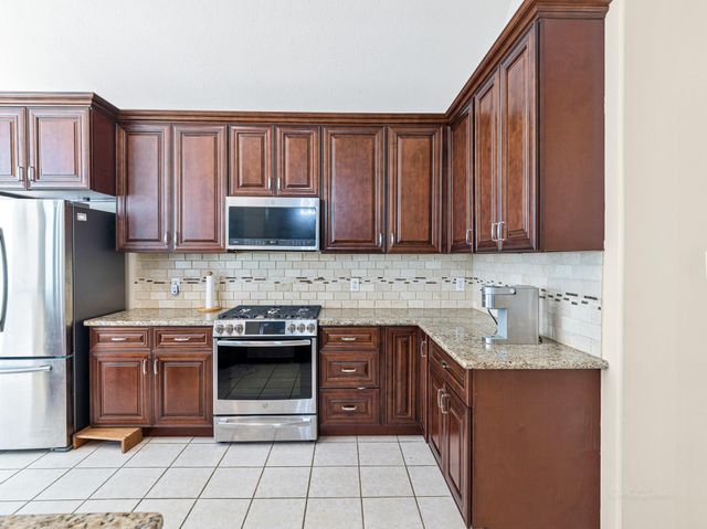 3319 Shadowbark Drive, Houston, TX 77082