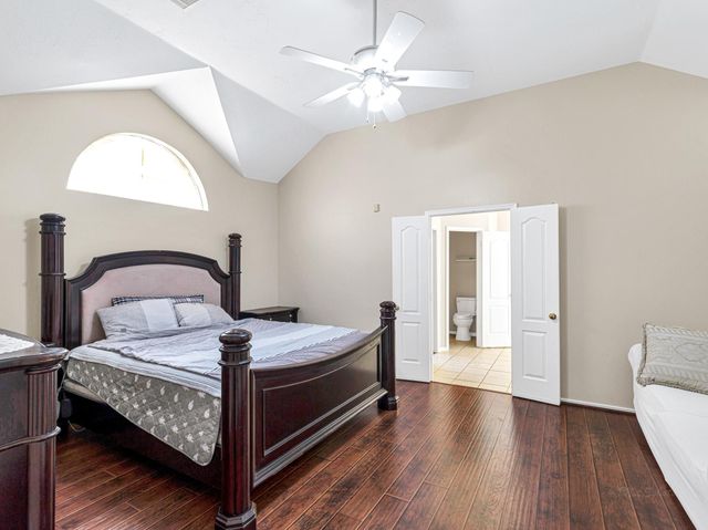 3319 Shadowbark Drive, Houston, TX 77082