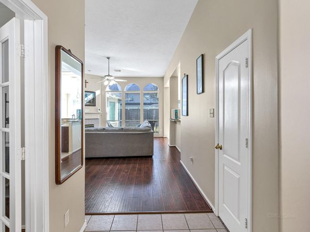 3319 Shadowbark Drive, Houston, TX 77082