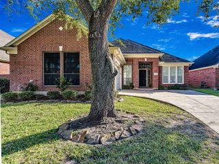 3319 Shadowbark Drive, Houston, TX 77082