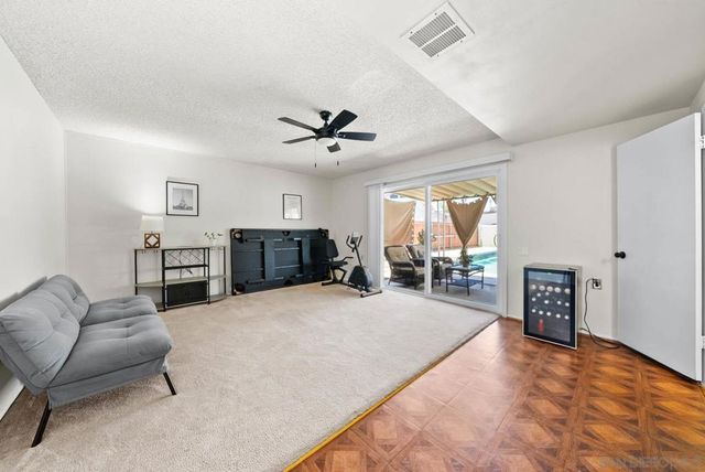 826 Floyd Ave, Chula Vista, CA 91910