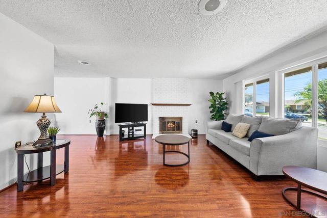 826 Floyd Ave, Chula Vista, CA 91910