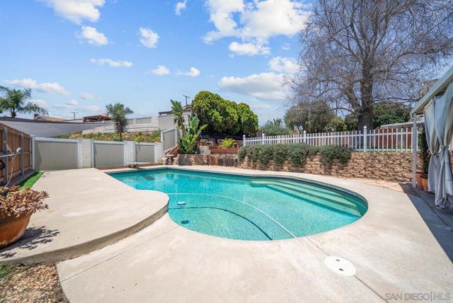 826 Floyd Ave, Chula Vista, CA 91910