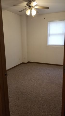 230 S Dubuque Street, Solon, IA 52333