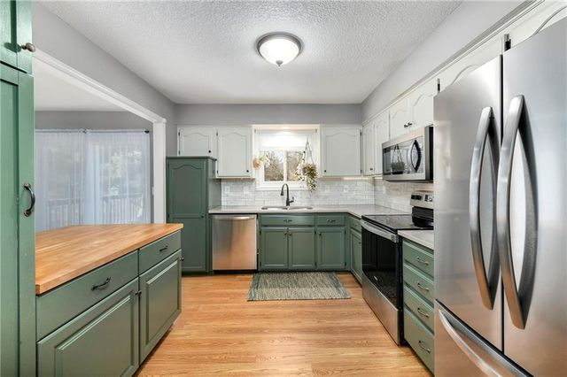 1507 Maple Lane, Pleasant Hill, MO 64080