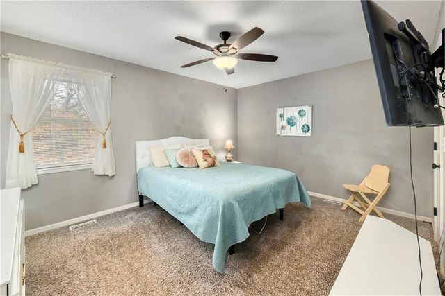 1507 Maple Lane, Pleasant Hill, MO 64080