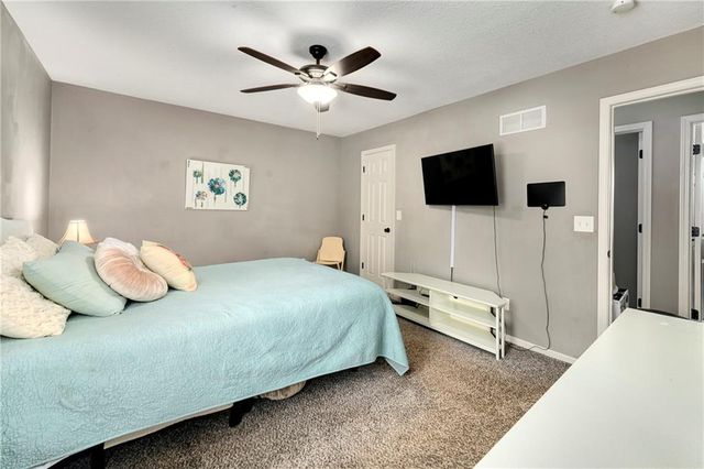 1507 Maple Lane, Pleasant Hill, MO 64080