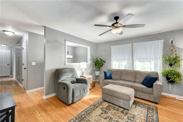 1507 Maple Lane, Pleasant Hill, MO 64080