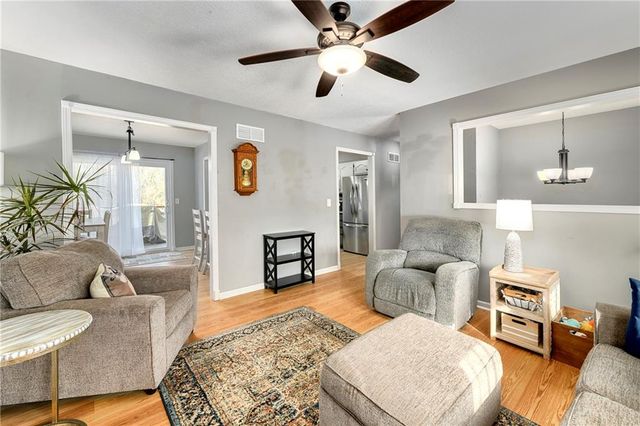 1507 Maple Lane, Pleasant Hill, MO 64080