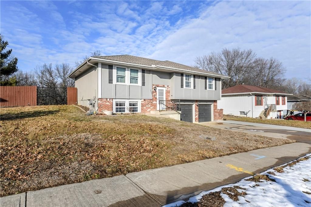 1507 Maple Lane, Pleasant Hill, MO 64080