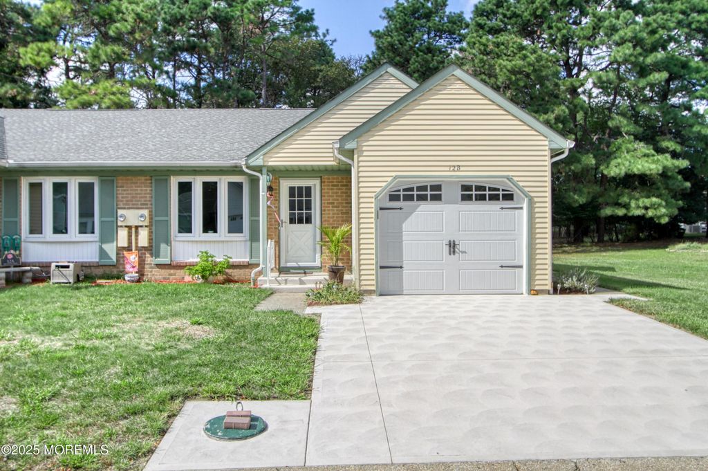 12 Birchwood Drive B, Whiting, NJ 08759