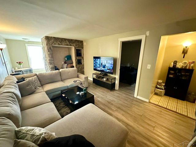 2004 Delaware Street, Saginaw, MI 48602