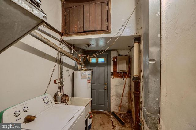2837 ROUND RD, Baltimore, MD 21225