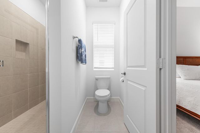 663 SE Lake Falls Street, Port St Lucie, FL 34984