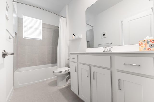 663 SE Lake Falls Street, Port St Lucie, FL 34984