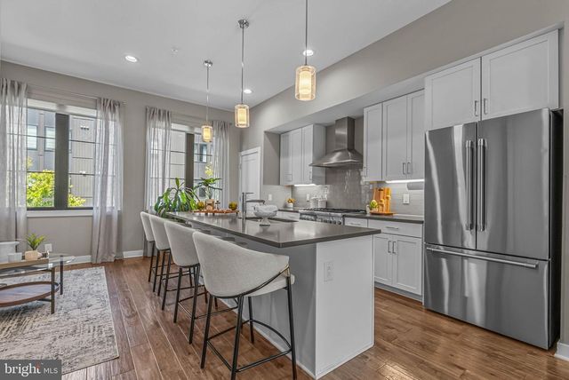 4574 RIVERSIDE WAY, Philadelphia, PA 19127
