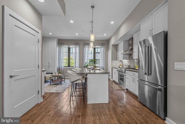 4574 RIVERSIDE WAY, Philadelphia, PA 19127
