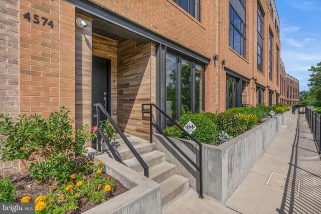 4574 RIVERSIDE WAY, Philadelphia, PA 19127