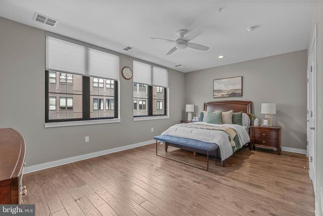 4574 RIVERSIDE WAY, Philadelphia, PA 19127