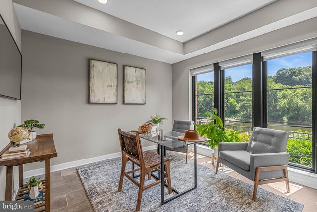 4574 RIVERSIDE WAY, Philadelphia, PA 19127