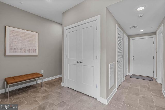 4574 RIVERSIDE WAY, Philadelphia, PA 19127